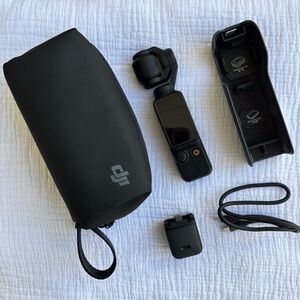 DJI Osmo Pocket 3 Black Video Camera with Case and Cable